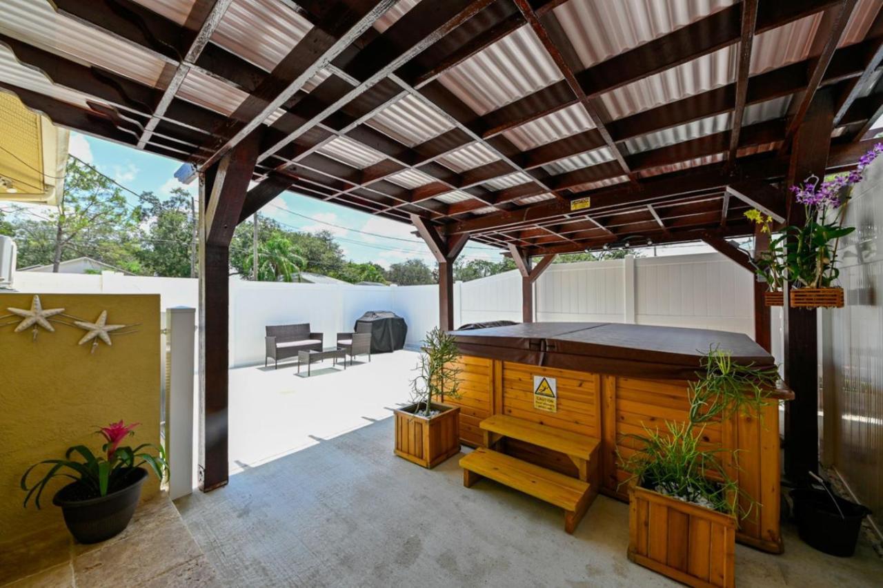Paradise In Brandon With Luxurious 6 Person Spa Eksteriør bilde